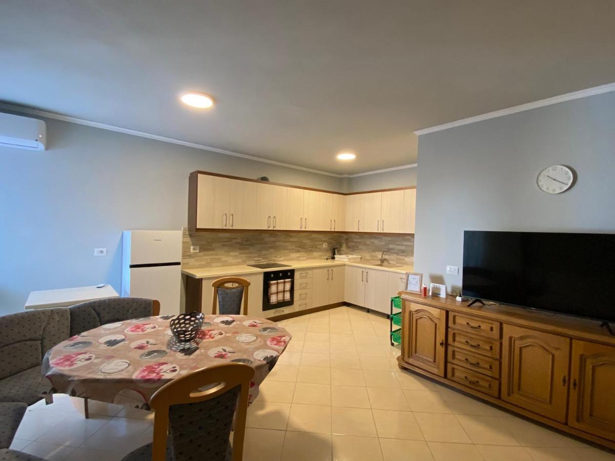 Saranda Relax Apartments ภายนอก รูปภาพ