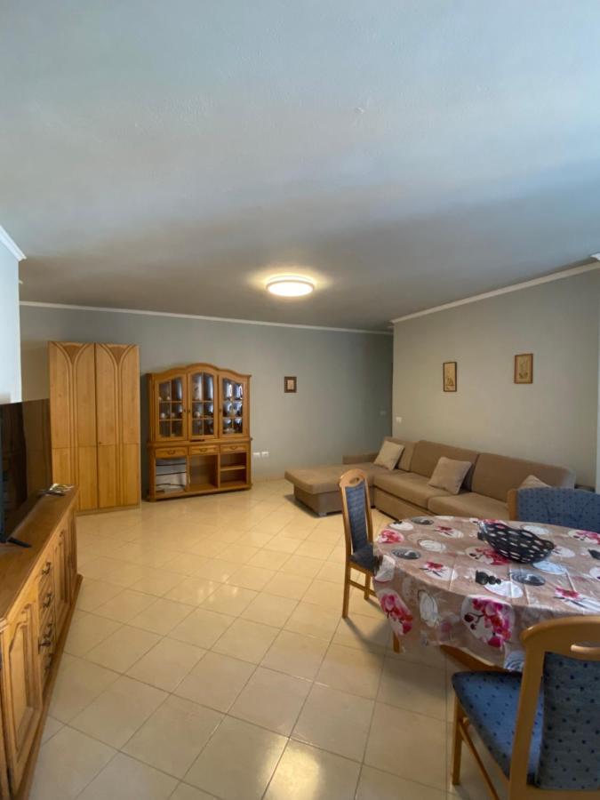 Saranda Relax Apartments ภายนอก รูปภาพ